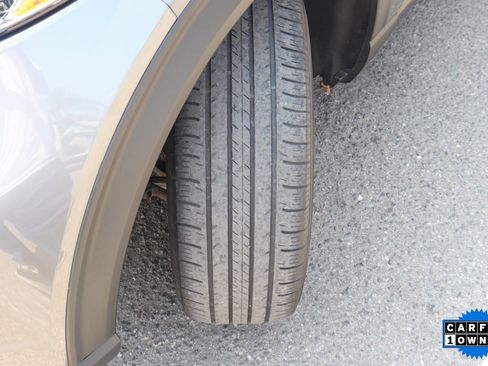 Used 2021 Ford Explorer XLT image 39