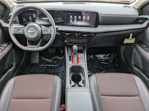 Used 2026 Nissan Kicks SR w/ Cold Weather Package AWD/4WD image 13