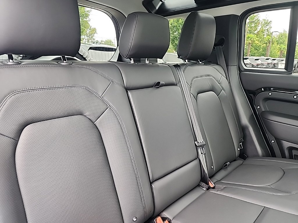 New 2026 Land Rover Defender 110 S AWD/4WD image 18