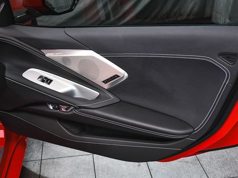 Used 2023 Chevrolet Corvette Stingray Preferred Cpe RWD image 16