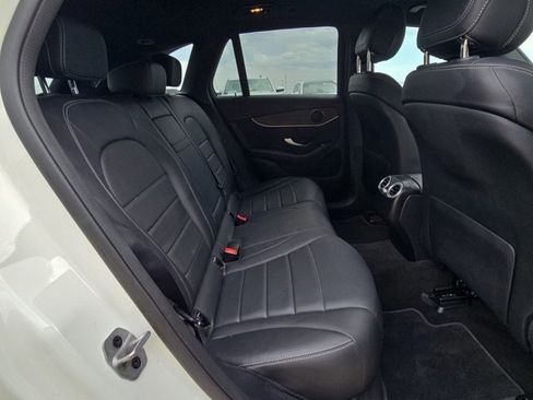 Used 2022 Mercedes-Benz GLC 300 4MATIC image 19