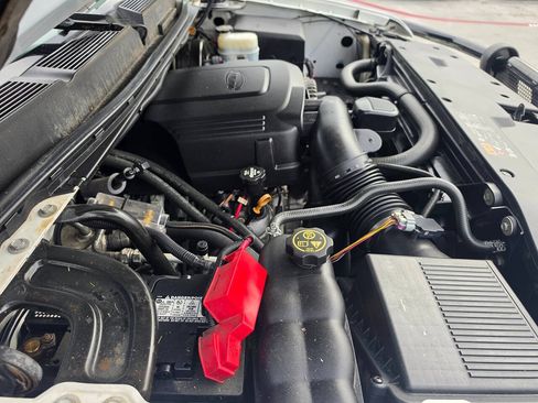 Used 2013 Chevrolet Silverado 1500 LT AWD/4WD image 46