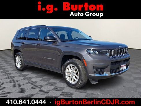 Used 2023 Jeep Grand Cherokee L Laredo RWD image 1