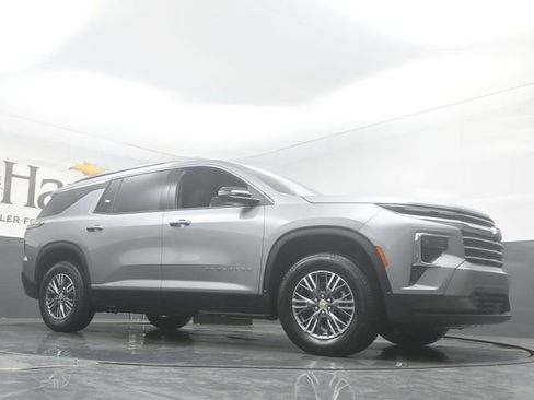 New 2026 Chevrolet Traverse LT w/ LPO, Floor Liner Package FWD image 2