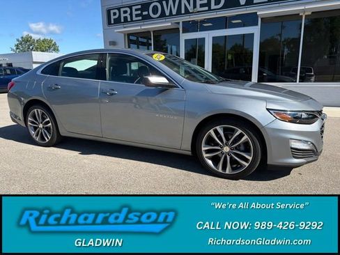 Used 2025 Chevrolet Malibu LT FWD image 1
