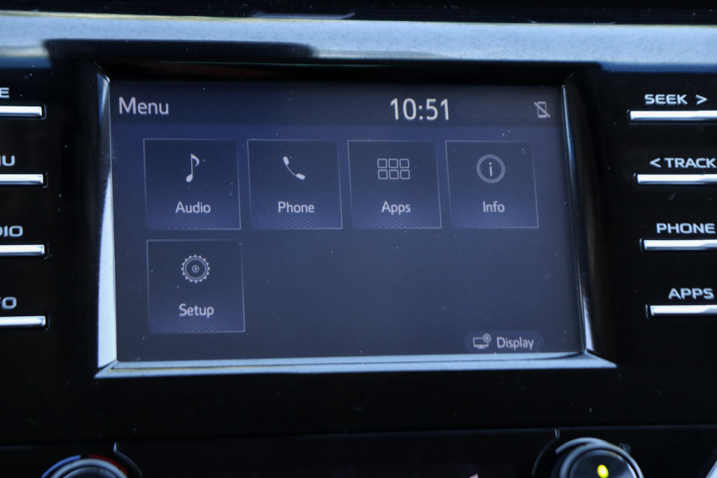 Used 2018 Toyota Camry SE FWD image 26