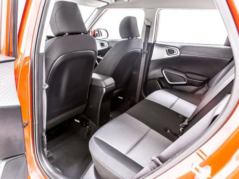 Used 2021 Kia Soul LX FWD image 29