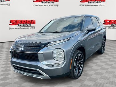 Used 2023 Mitsubishi Outlander SE