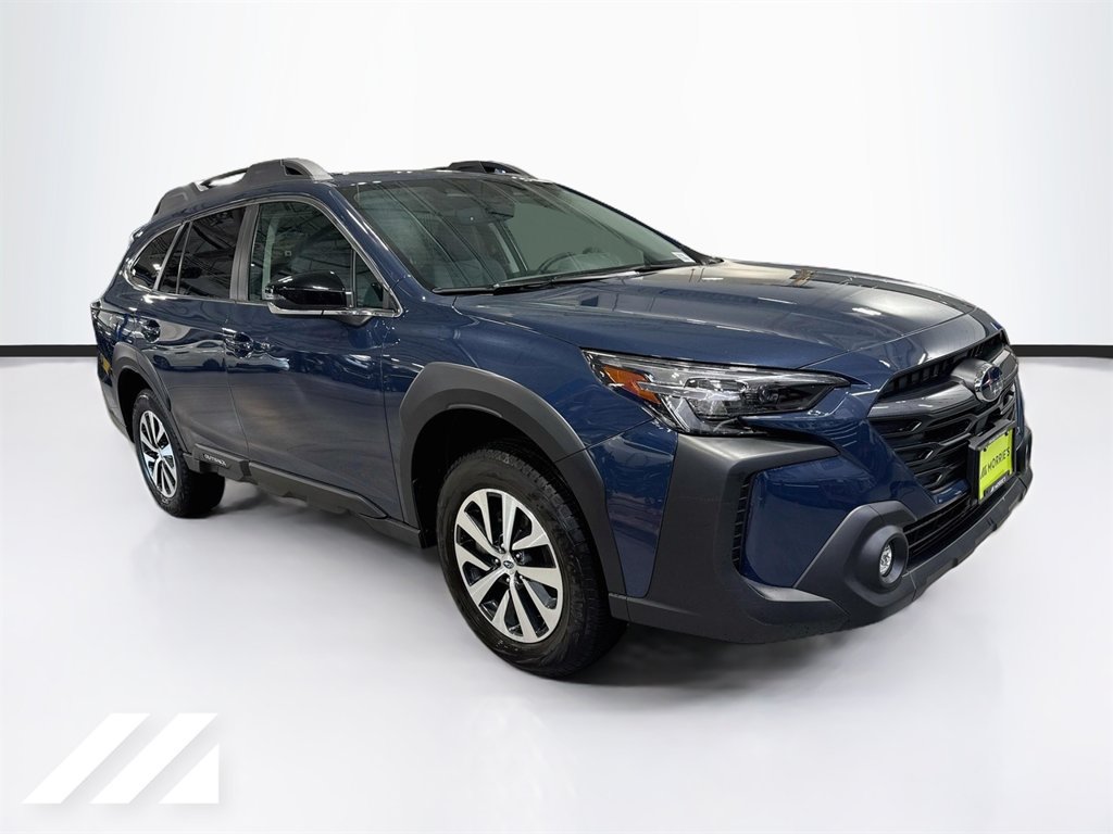 Used 2024 Subaru Outback Premium AWD/4WD image 3