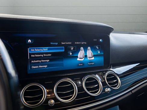 Used 2023 Mercedes-Benz E 450 4MATIC Sedan image 22