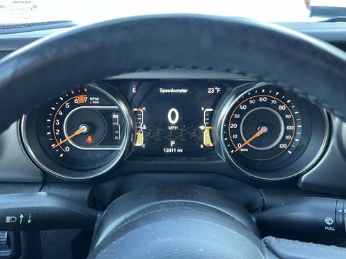 Used 2023 Jeep Wrangler Sport image 18
