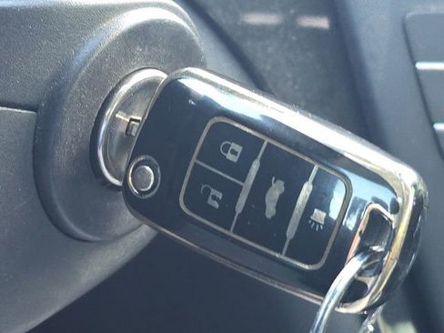 Used 2011 Buick Regal CXL Turbo w/ TO7 Preferred Equipment Group image 21