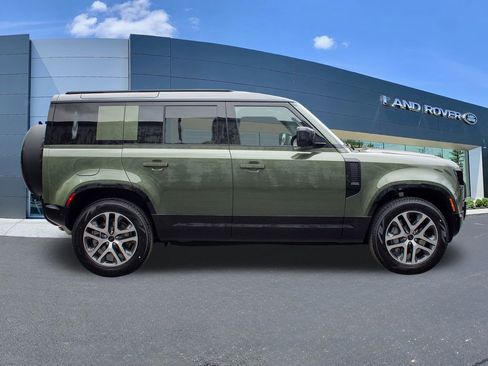 New 2026 Land Rover Defender 110 X-Dynamic SE AWD/4WD image 8