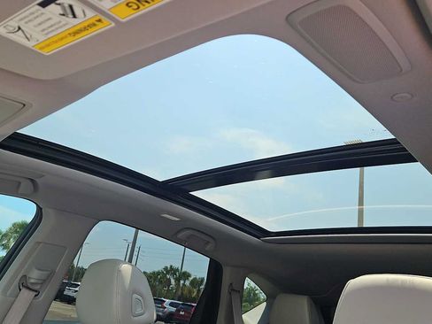 Used 2021 Acura RDX FWD w/ Technology Package image 16