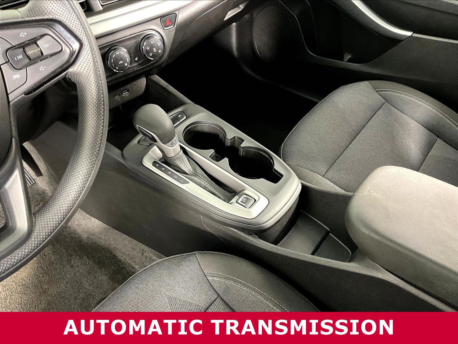 Used 2025 Chevrolet Trax LS w/ LS Convenience Package FWD image 16