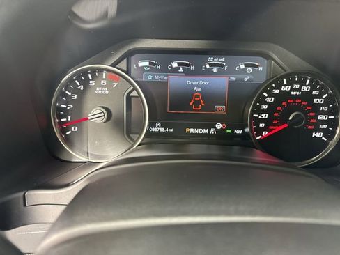 Used 2018 Ford F150 Raptor w/ Equipment Group 802A Luxury AWD/4WD image 17