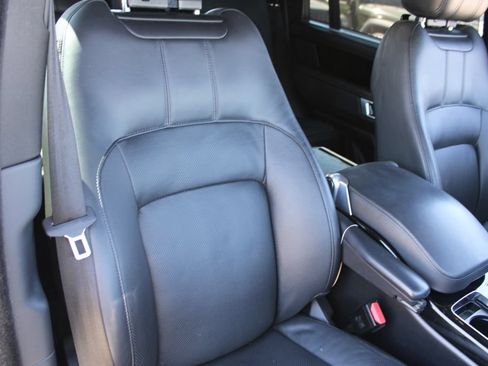 Used 2020 Land Rover Range Rover Long Wheelbase HSE AWD/4WD image 15