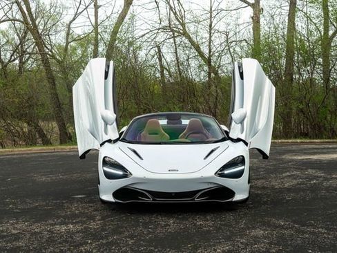 Used 2020 McLaren 720S Luxury RWD image 38