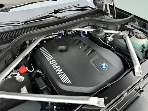 New 2027 BMW X7 xDrive40i w/ M Sport Package AWD/4WD image 25