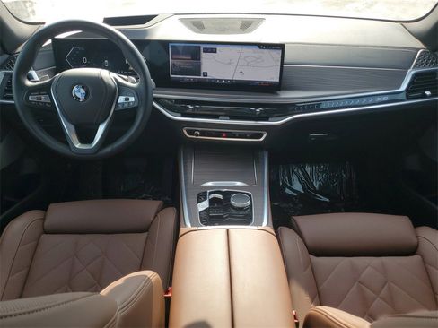 Used 2024 BMW X5 xDrive40i w/ Premium Package image 22