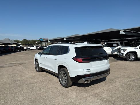 Used 2027 GMC Acadia Denali FWD image 8