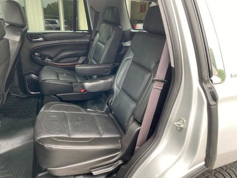 Used 2017 GMC Yukon SLT w/ Open Road Package AWD/4WD image 15