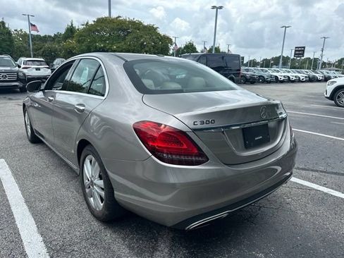 Used 2019 Mercedes-Benz C 300 Sedan image 4