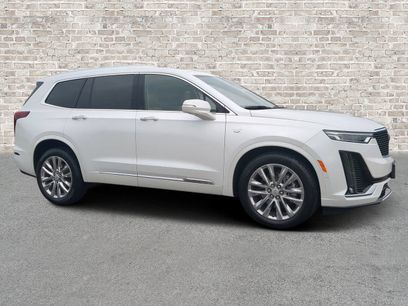 Used 2022 Cadillac XT6 Premium Luxury w/ Platinum Package