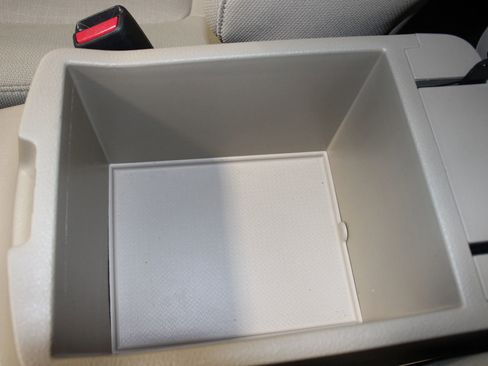 Used 2010 Hyundai Santa Fe GLS image 18