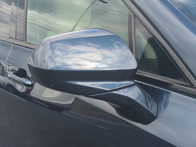 Used 2019 Cadillac XT4 Sport w/ Driver Assist Package FWD image 12