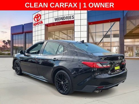 Used 2025 Toyota Camry SE FWD image 5