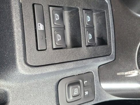 Used 2021 Ford Bronco Badlands image 24