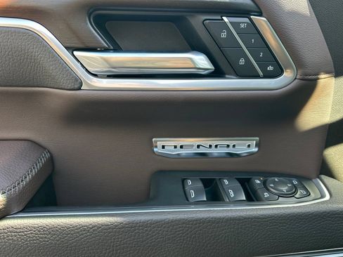 New 2026 GMC Sierra 1500 Denali w/ Denali Reserve Package AWD/4WD image 8