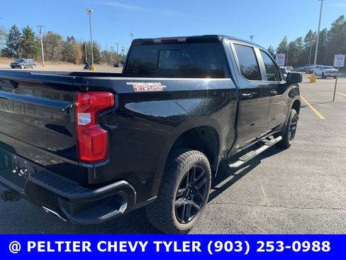 Used 2021 Chevrolet Silverado 1500 LT Trail Boss w/ Convenience Package II image 9