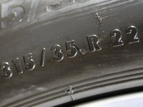 Used 2022 BMW X7 xDrive40i w/ M Sport Package image 54