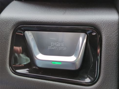 New 2026 GMC Yukon Denali w/ Sun & Power Step Package image 23