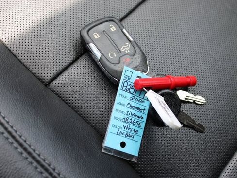 Used 2020 Chevrolet Silverado 1500 LTZ w/ LTZ Plus Package image 12