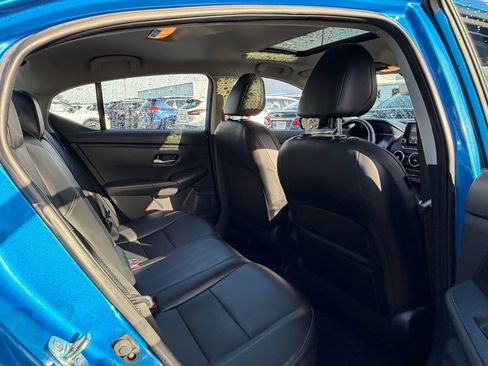 Used 2023 Nissan Sentra SR w/ SR Premium Package FWD image 17