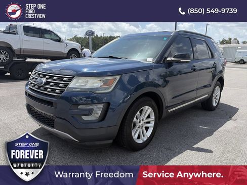 Used 2016 Ford Explorer XLT w/ Equipment Group 201A FWD image 1