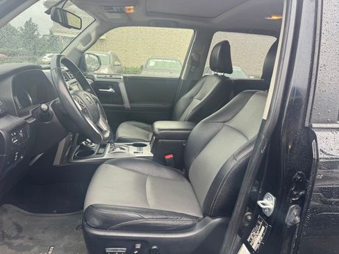 Used 2016 Toyota 4Runner SR5 Premium AWD/4WD image 10