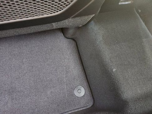 New 2026 Jeep Grand Cherokee Laredo X image 9