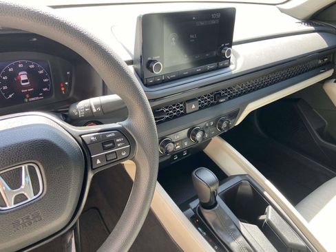 Used 2023 Honda Accord LX image 14