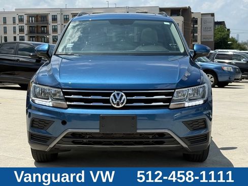 Used 2019 Volkswagen Tiguan SE w/ Panoramic Sunroof Package FWD image 3