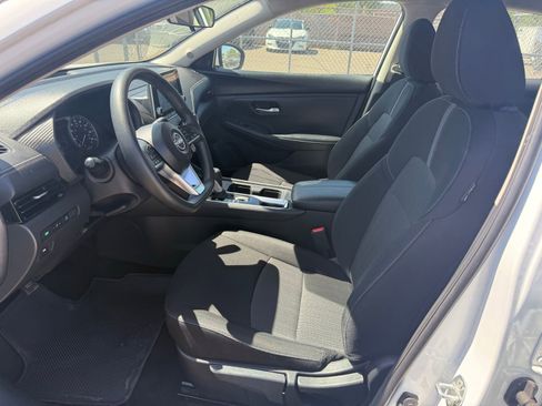 Used 2025 Nissan Sentra SV FWD image 13