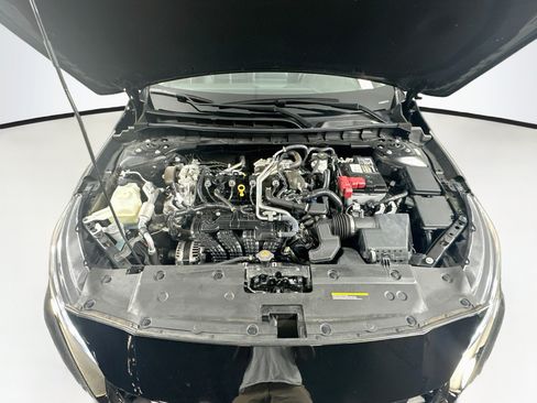 Used 2023 Nissan Altima 2.5 SR FWD image 31