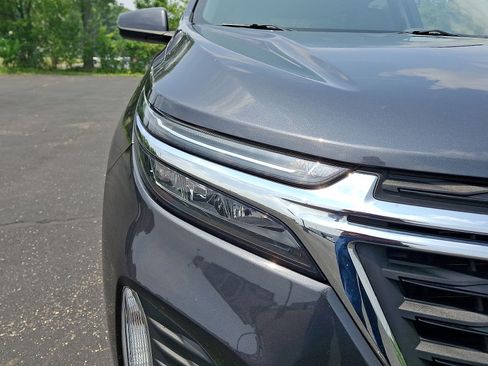 Used 2022 Chevrolet Equinox LT FWD image 27