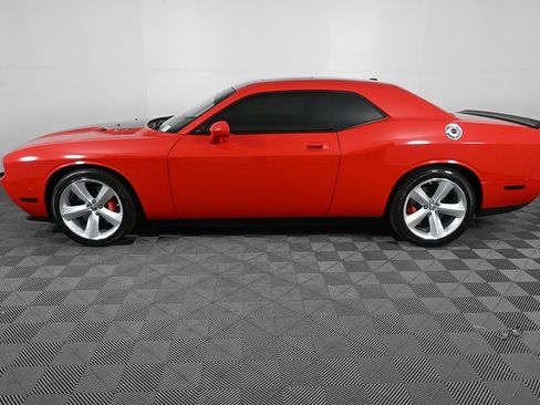 Used 2010 Dodge Challenger SRT8 image 3