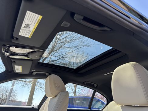 New 2026 BMW 330i Sedan w/ Convenience Package image 8