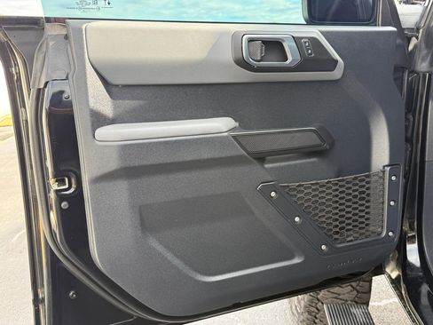 Used 2022 Ford Bronco 4-Door w/ Sasquatch Package image 8