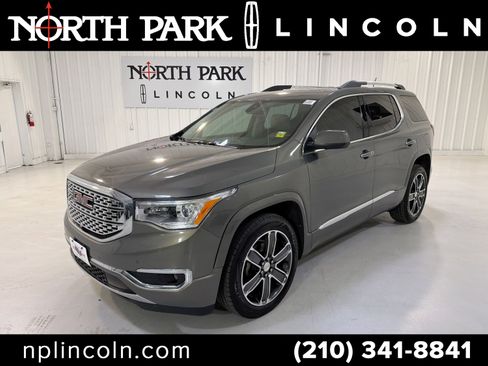 Used 2018 GMC Acadia Denali w/ Technology Package image 1